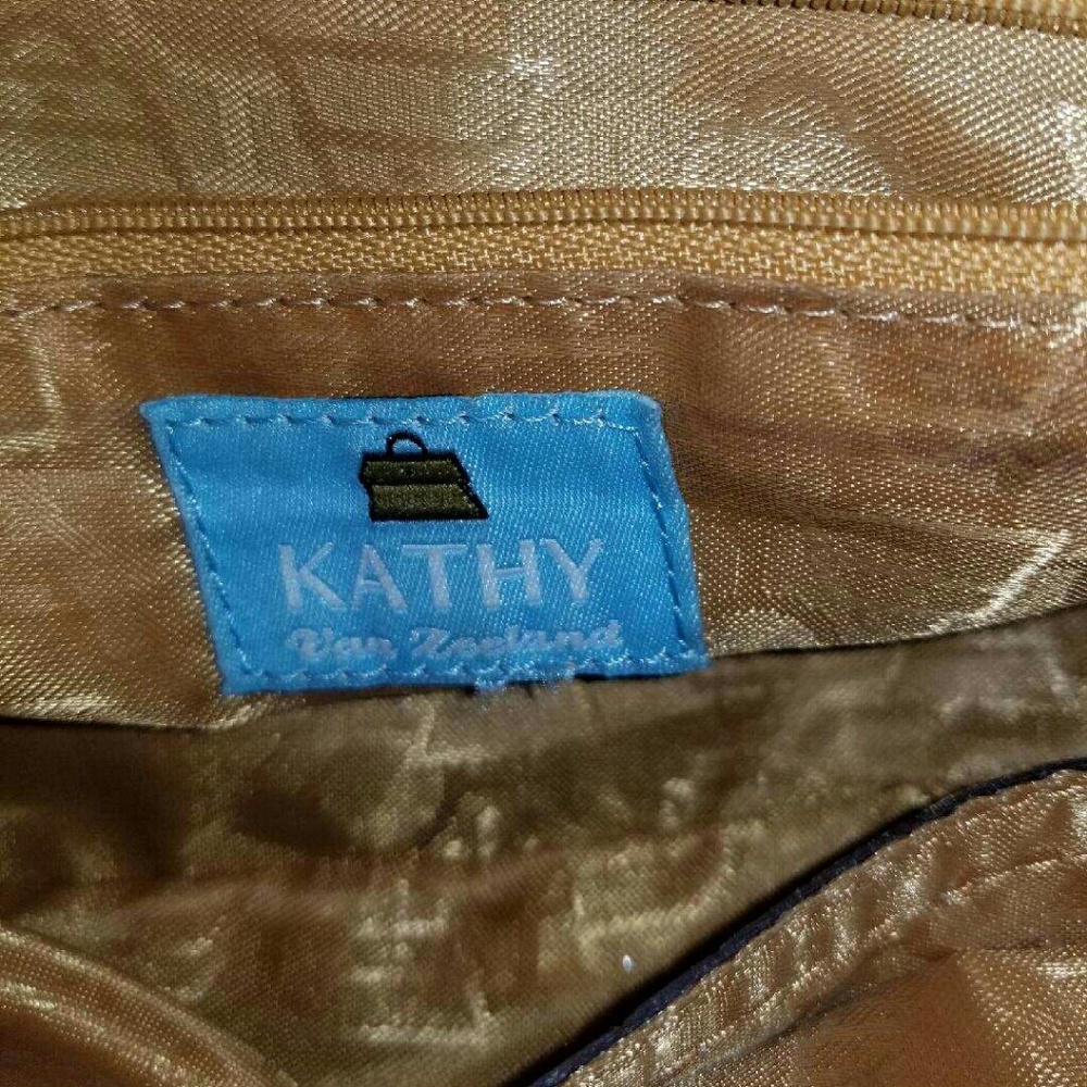 Handbag - Picture 4 of 4